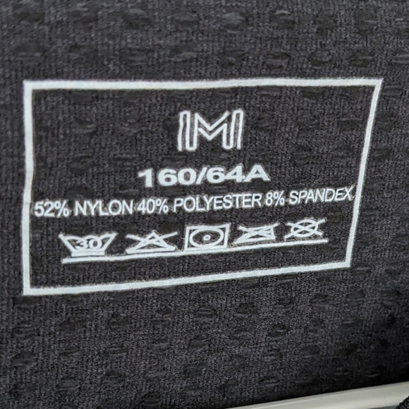 SEAMLESS compression crop top long sleeve dark grey size Medium @L - Picture 2 of 5